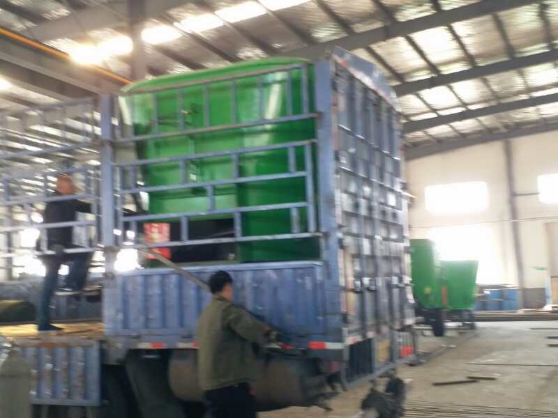 內(nèi)蒙古某公司購(gòu)買(mǎi)固定式TMR攪拌機(jī) 內(nèi)蒙古某公司購(gòu)買(mǎi)固定式TMR攪拌機(jī)